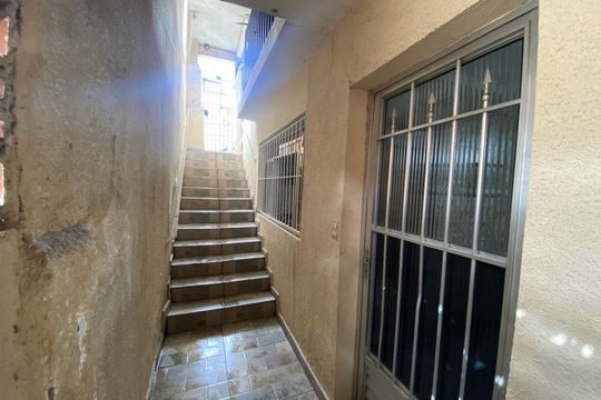 Entrada de casa para alugar com 2 quartos, 380m² em Jardim das Esmeraldas, São Paulo