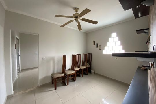 Sala de casa para alugar com 2 quartos, 380m² em Jardim das Esmeraldas, São Paulo