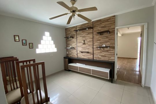 Casa para alugar com 2 quartos, 380m² em Jardim das Esmeraldas, São Paulo