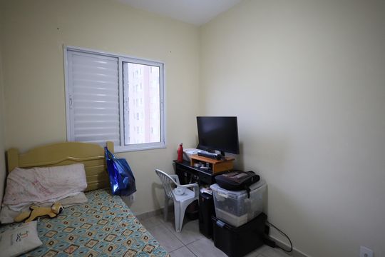 Quarto 2 de apartamento para alugar com 2 quartos, 47m² em Novo Osasco, Osasco