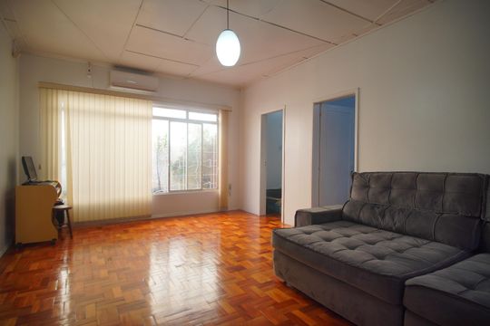 Casa à venda com 3 quartos, 115m² em Centro, Novo Hamburgo
