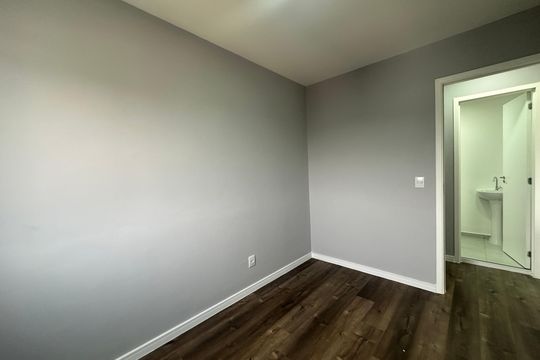 Quarto de apartamento à venda com 2 quartos, 58m² em Votupoca, Barueri