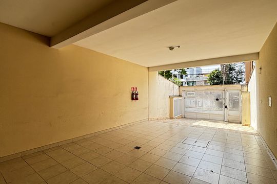 Garagem de apartamento para alugar com 2 quartos, 74m² em Vila Pires, Santo André