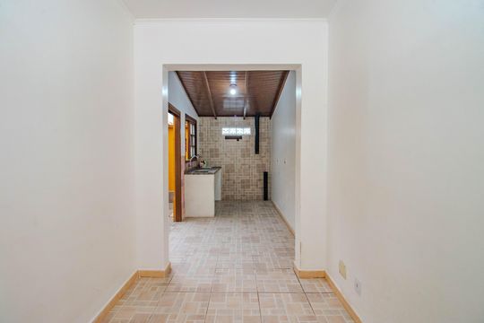 Cozinha de casa de condomínio para alugar com 2 quartos, 78m² em Humaitá, Porto Alegre