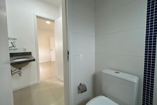  Banheiro social  de casa para alugar com 3 quartos, 135m² em Campeche Central, Florianópolis