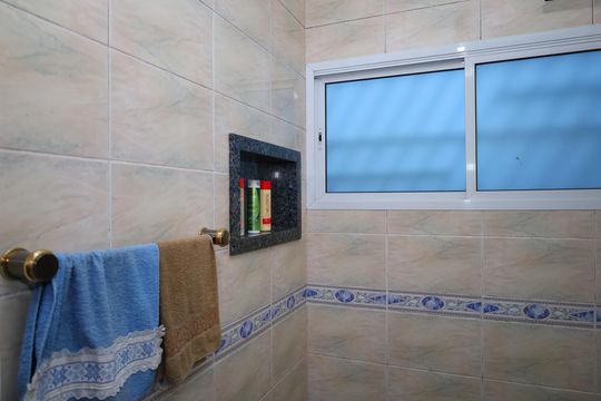 Banheiro 1 - Suíte de casa à venda com 3 quartos, 328m² em Cidade Líder, São Paulo