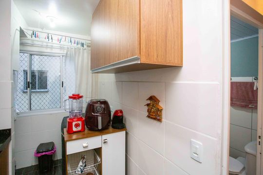 Cozinha de apartamento à venda com 2 quartos, 46m² em Serraria, Diadema