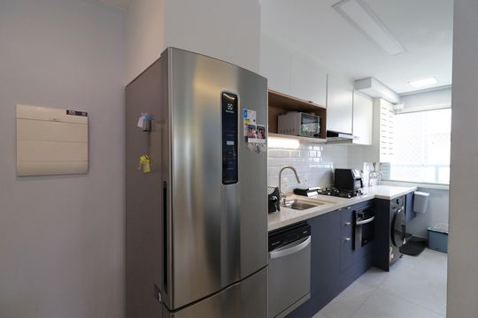 Cozinha de apartamento para alugar com 2 quartos, 43m² em Jurubatuba, São Paulo