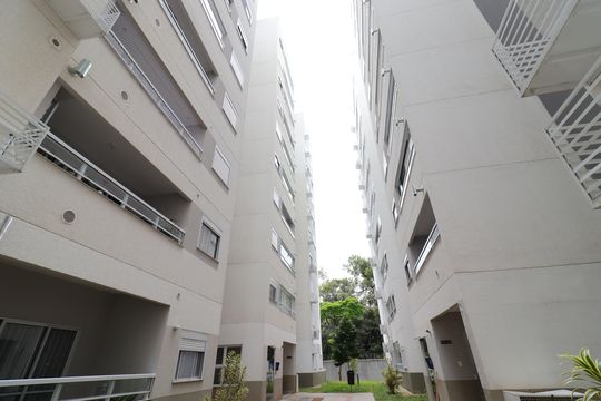 Fachada do bloco de apartamento para alugar com 2 quartos, 43m² em Jurubatuba, São Paulo
