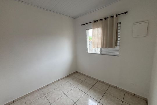 Quarto 1 de casa para alugar com 2 quartos, 55m² em Colônia, Ribeirão Pires