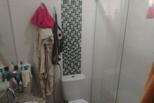 Banheiro 2 de apartamento à venda com 1 quarto, 100m² em Parque Oratório, Santo André