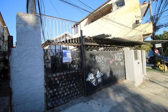Fachada  de kitnet/studio para alugar com 1 quarto, 32m² em Penha Circular, Rio de Janeiro