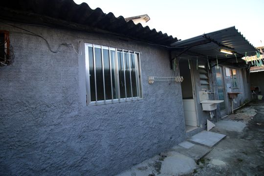 Área de Serviço e fachada de kitnet/studio para alugar com 1 quarto, 32m² em Penha Circular, Rio de Janeiro