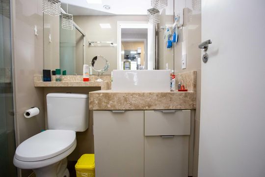 Banheiro Social de apartamento à venda com 3 quartos, 67m² em Centro, Diadema