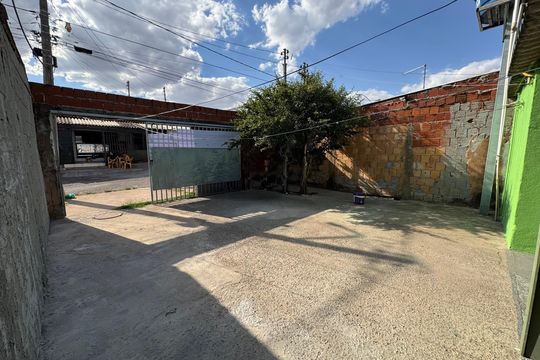 Casa para alugar com 2 quartos, 62m² em Recanto das Emas, Brasília