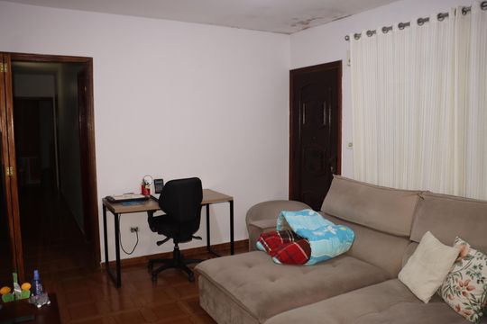 Casa à venda com 4 quartos, 340m² em Parque Sao Rafael, São Paulo