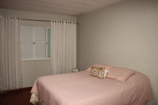 Casa à venda com 4 quartos, 340m² em Parque Sao Rafael, São Paulo