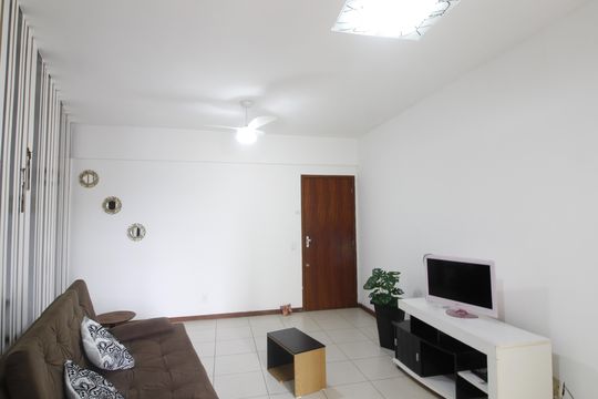 Sala de apartamento para alugar com 1 quarto, 70m² em São Bento, Cabo Frio