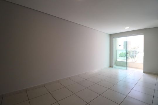 Sala de apartamento para alugar com 3 quartos, 67m² em Presidente Roosevelt, Uberlândia