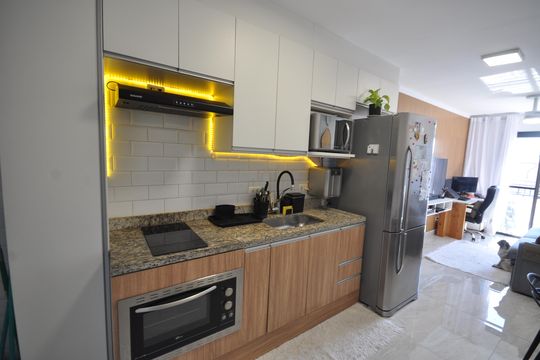 Cozinha de apartamento à venda com 2 quartos, 45m² em Bortolândia, São Paulo