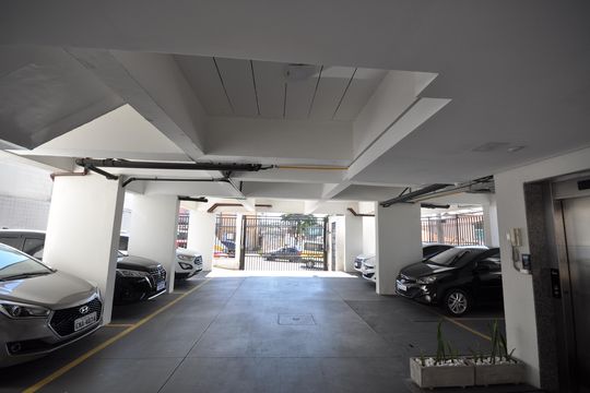 Garagem de apartamento à venda com 2 quartos, 45m² em Bortolândia, São Paulo