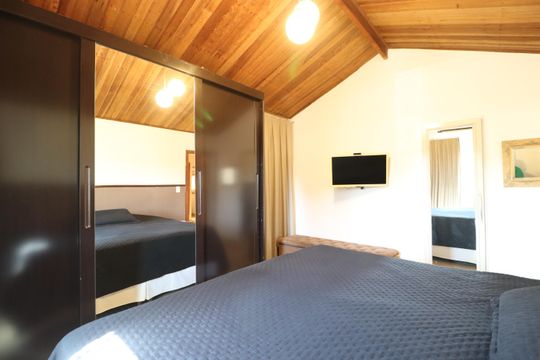 Quarto 1 de casa para alugar com 3 quartos, 630m² em Tubalina, Uberlândia
