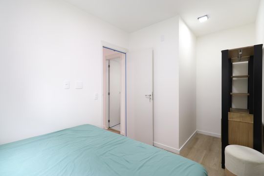 Quarto 2 de apartamento para alugar com 2 quartos, 42m² em Lapa de Baixo, São Paulo