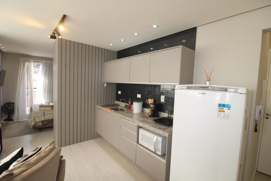 Sala / Cozinha de kitnet/studio para alugar com 1 quarto, 30m² em Vila Dom Pedro Ii, São Paulo