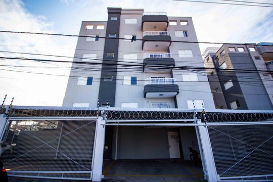 Fachada de apartamento para alugar com 2 quartos, 76m² em Vila Barao, Sorocaba