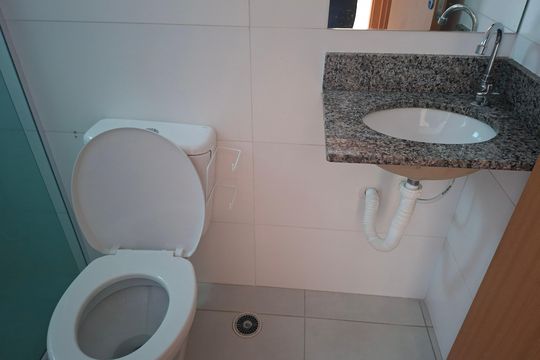 Banheiro de apartamento para alugar com 2 quartos, 40m² em Jardim Bela Vista, Santo André