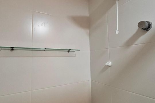 Banheiro de apartamento para alugar com 1 quarto, 25m² em Moema, São Paulo