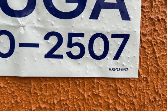 Fachada plaquinha  de kitnet/studio para alugar com 1 quarto, 22m² em Mooca, São Paulo