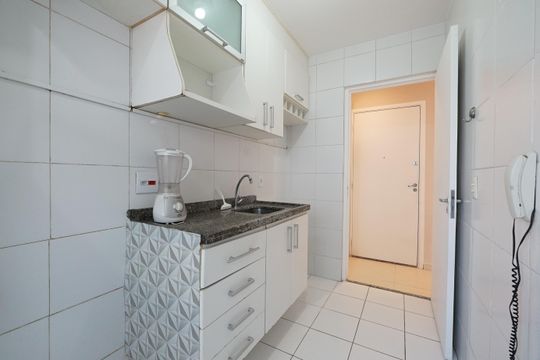 Cozinha de apartamento para alugar com 2 quartos, 49m² em Sacomã, São Paulo