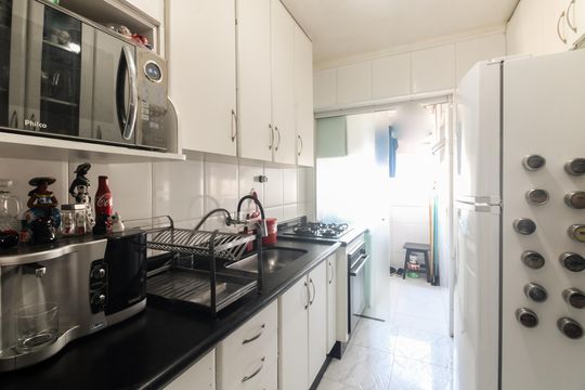 Cozinha de apartamento à venda com 3 quartos, 66m² em Vila Esperança, São Paulo