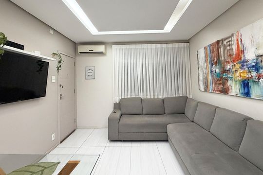 Sala de apartamento para alugar com 2 quartos, 62m² em Embaré, Santos