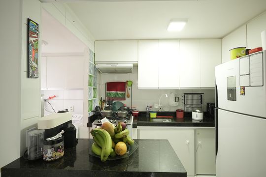Cozinha de apartamento à venda com 2 quartos, 48m² em Vila Aquilino, Santo André