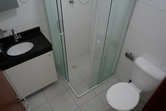 Banheiro da Suíte de apartamento para alugar com 2 quartos, 50m² em Vila Aricanduva, São Paulo