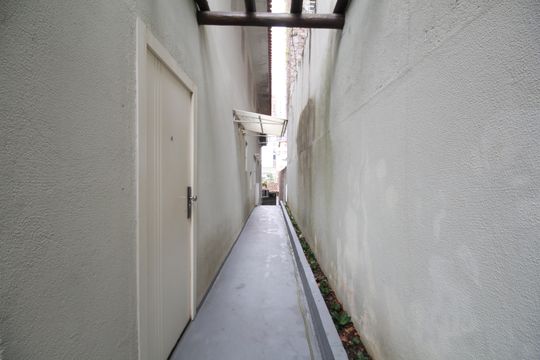 Corredor Externo de casa à venda com 3 quartos, 150m² em Vila Morse, São Paulo