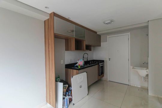 Sala/Cozinha de apartamento para alugar com 2 quartos, 33m² em Parque Sao Rafael, São Paulo