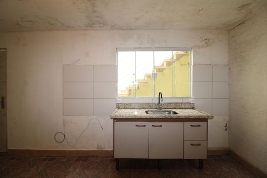 Sala / Cozinha de casa para alugar com 1 quarto, 50m² em Santana, São Paulo