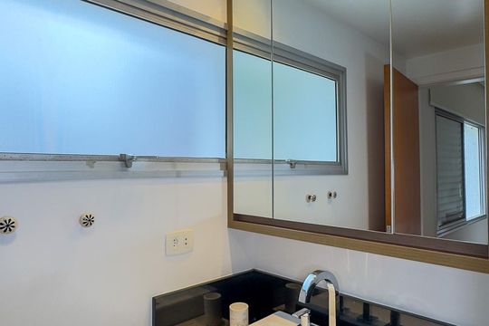 Banheiro da Suíte de apartamento para alugar com 3 quartos, 150m² em Campo Belo, São Paulo