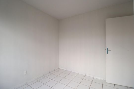 Quarto 2 de apartamento para alugar com 2 quartos, 44m² em Mansour, Uberlândia