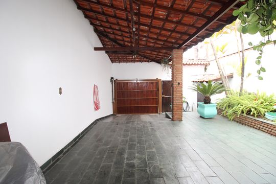 Garagem de casa à venda com 4 quartos, 182m² em Jardim Nossa Senhora do Carmo, São Paulo