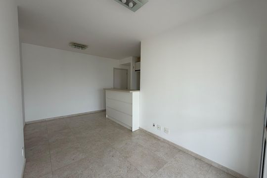 Sala de apartamento à venda com 2 quartos, 68m² em Chácara Inglesa, São Paulo