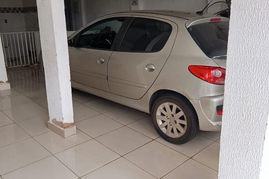 Garagem de casa à venda com 4 quartos, 150m² em Riacho Fundo II - 1A Etapa, Brasília