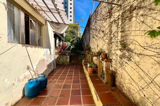 Corredor de casa à venda com 3 quartos, 448m² em Taquaral, Campinas