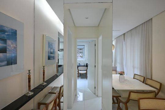 Corredor de apartamento para alugar com 1 quarto, 76m² em Vila Suzana, São Paulo
