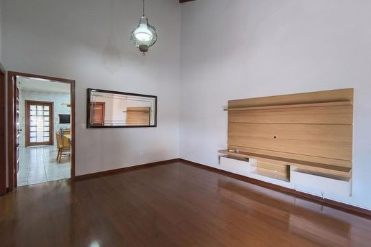 Casa para alugar com 3 quartos, 202m² em Dom Feliciano, Gravataí