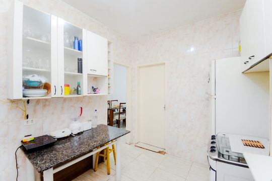 Cozinha de casa para alugar com 3 quartos, 129m² em Jardim Guimaraes, Guarulhos