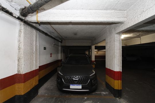 Garagem de apartamento à venda com 3 quartos, 80m² em Barro Preto, Belo Horizonte